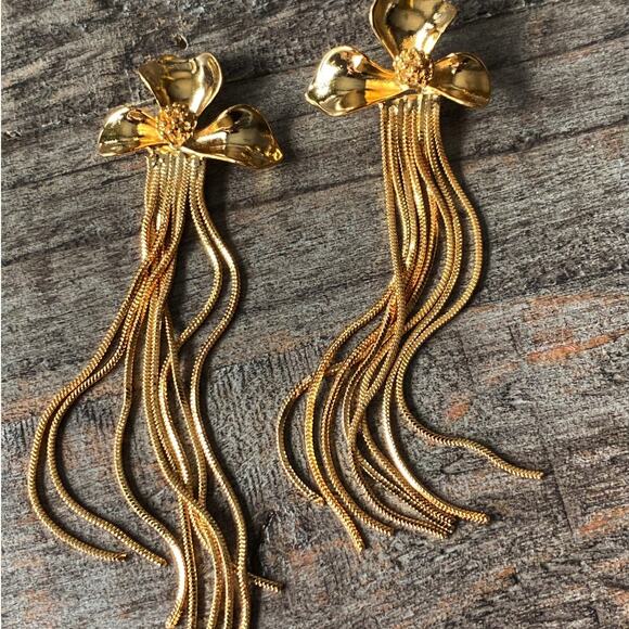 NEW Floral Fringe Earrings - Picture 5 of 14